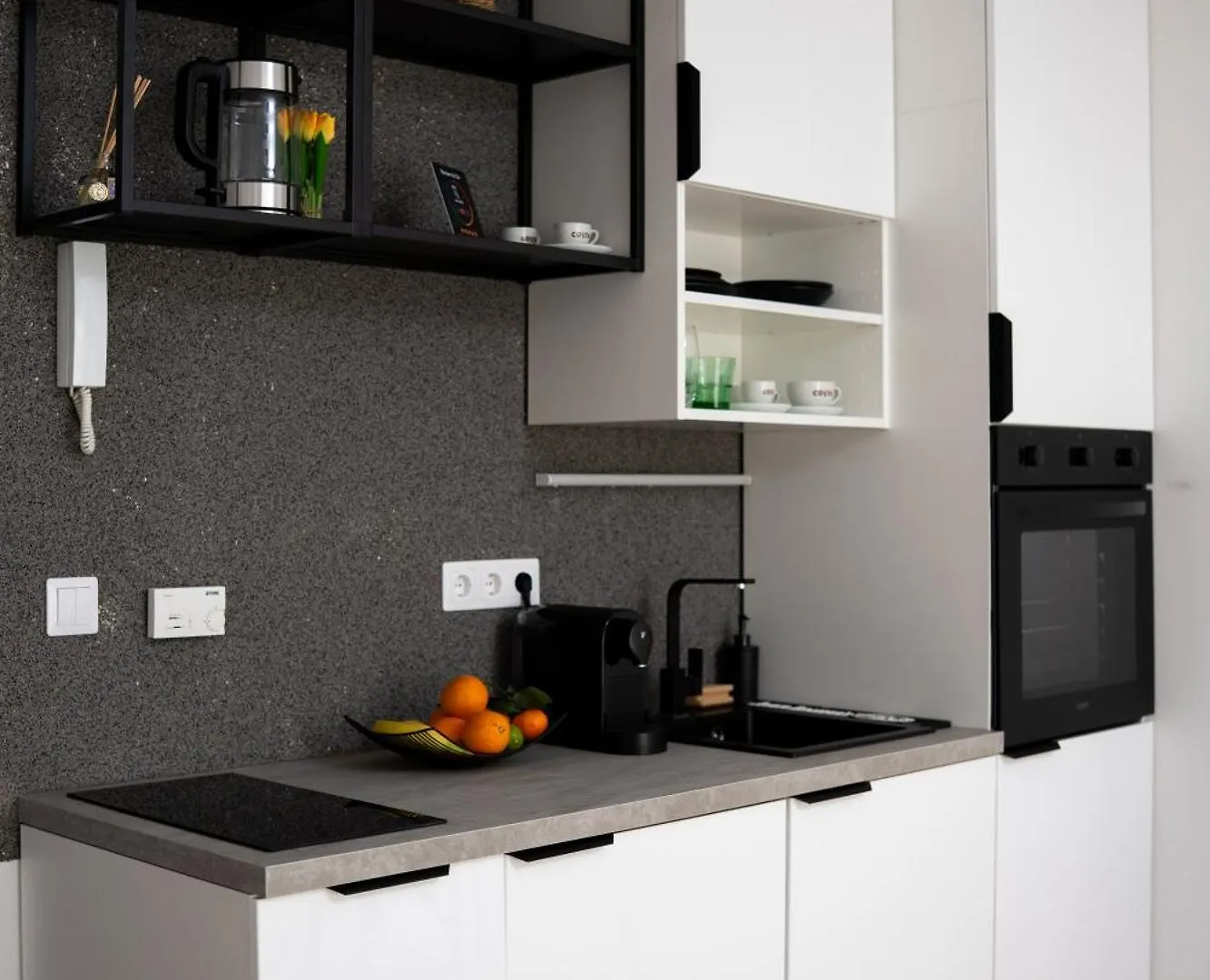 F5 Studio Budapešť 0*,